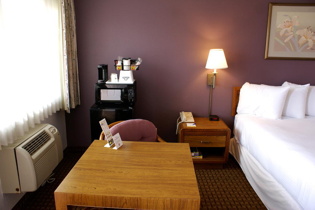 Days Inn Harbor View Σαν Ντιέγκο Εξωτερικό φωτογραφία